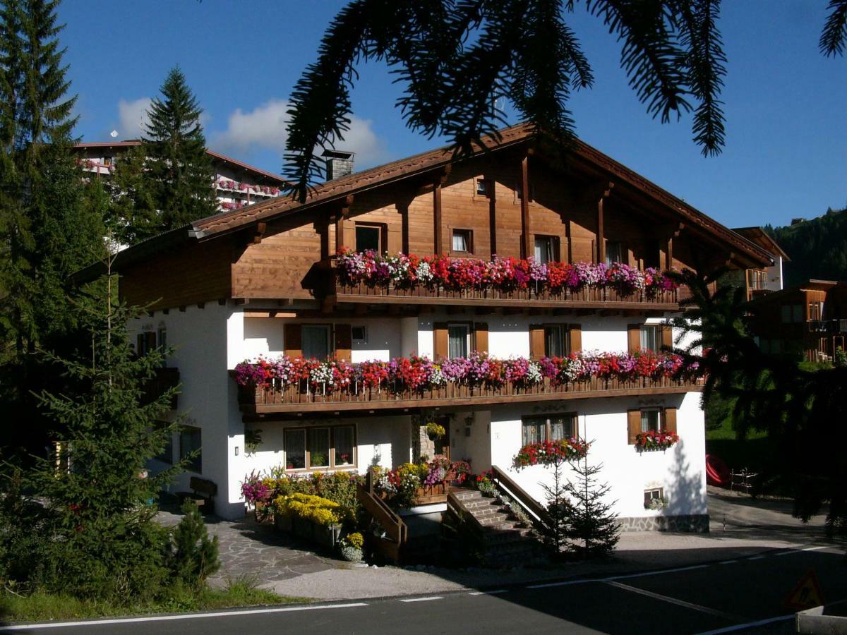 Garni Flurida Bed & Breakfast Badia  Exterior photo